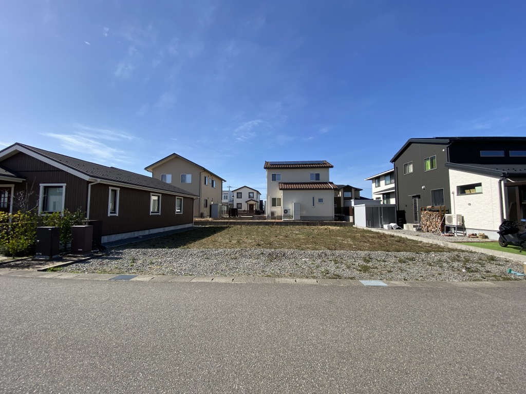 内灘町白帆台2丁目