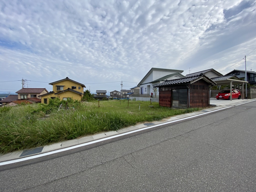 かほく市外日角　広大地売出中