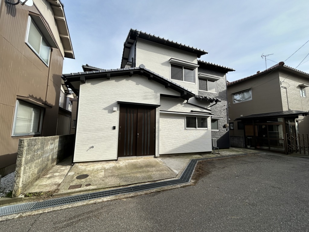 金沢市三ツ屋町　戸建