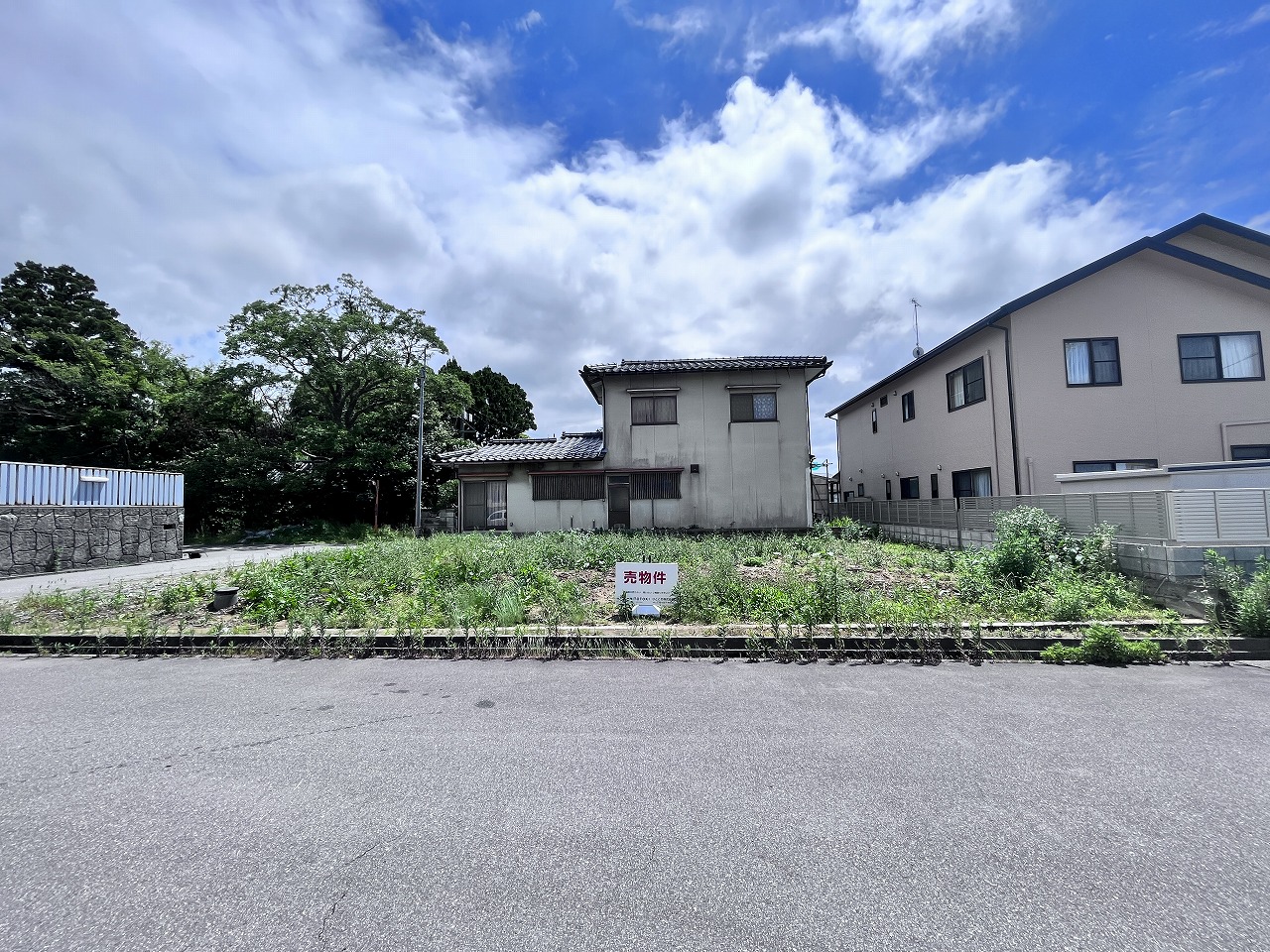 金沢市弥勒町