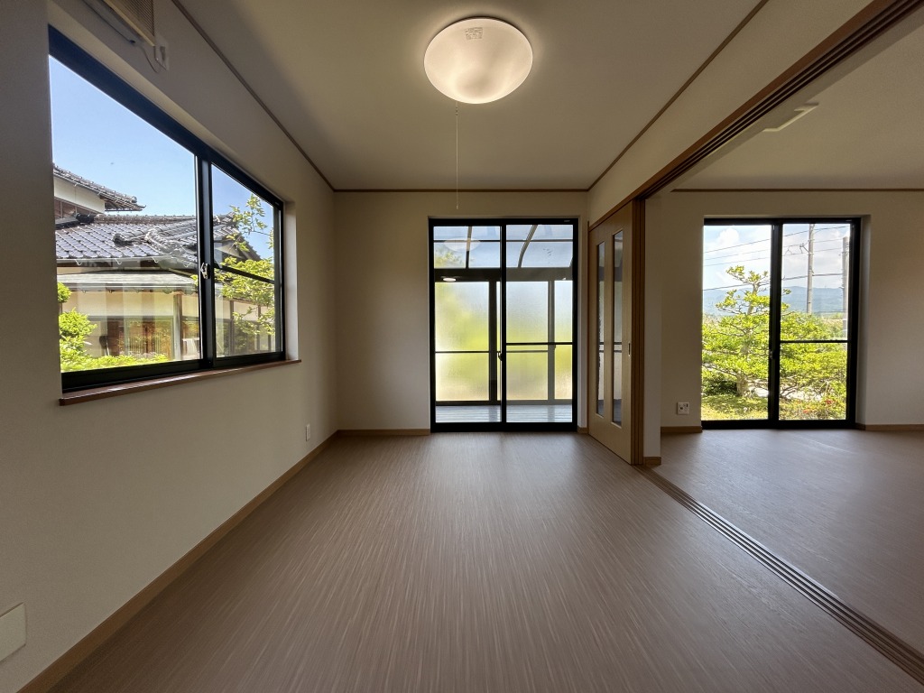 かほく市二ツ屋　戸建