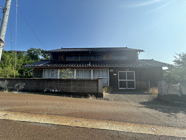 かほく市遠塚　土地