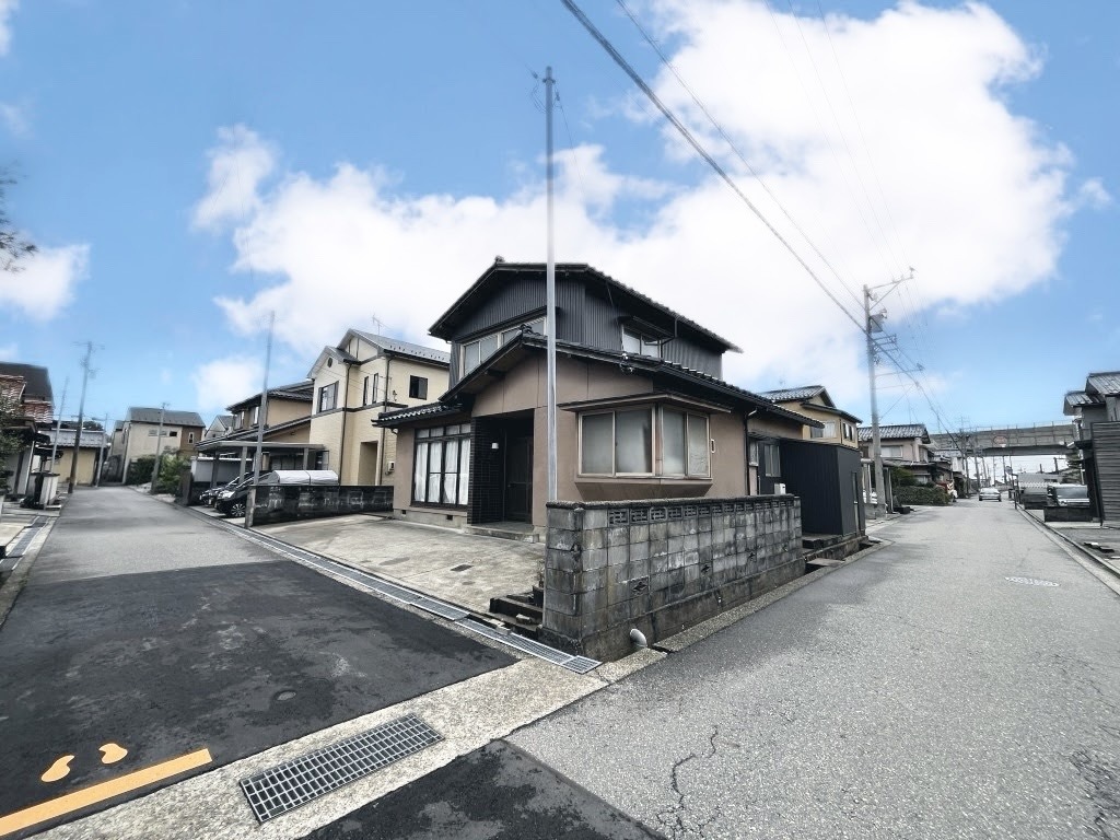 金沢市南森本町　土地