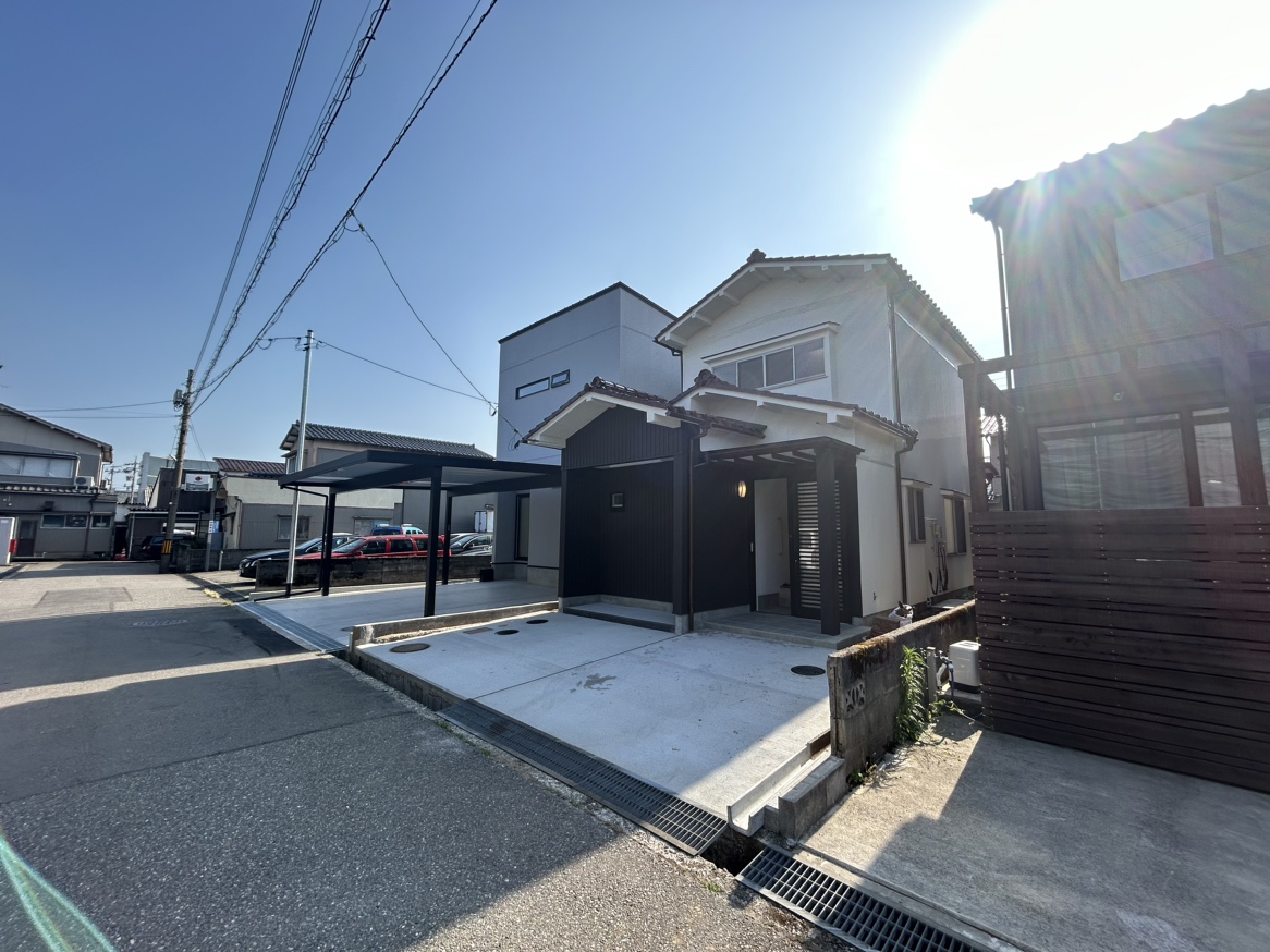 金沢市泉本町１丁目　中古戸建