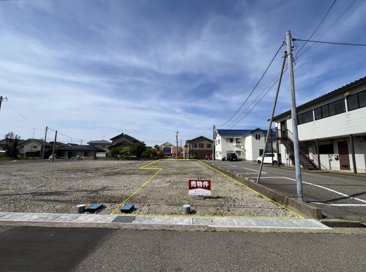 津幡町字南中条造成地　残り①号地のみです♪