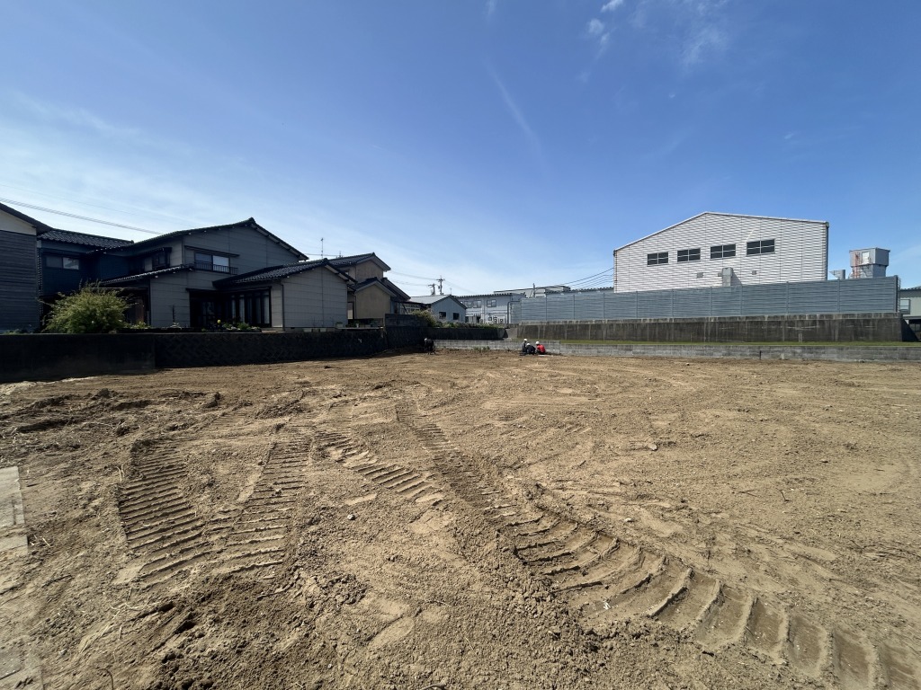 かほく市高松ラ　造成地